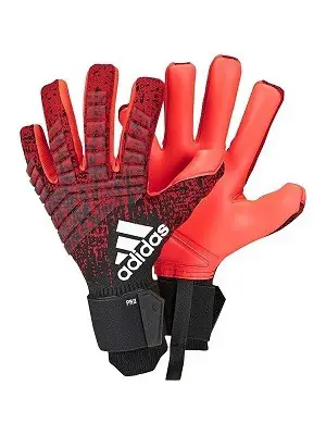 soccer goalkeeper gloves